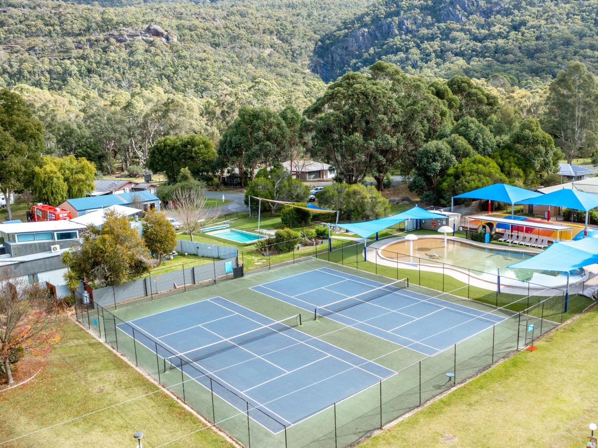 Nrma Halls Gap Holiday Park Hotel Bagian luar foto