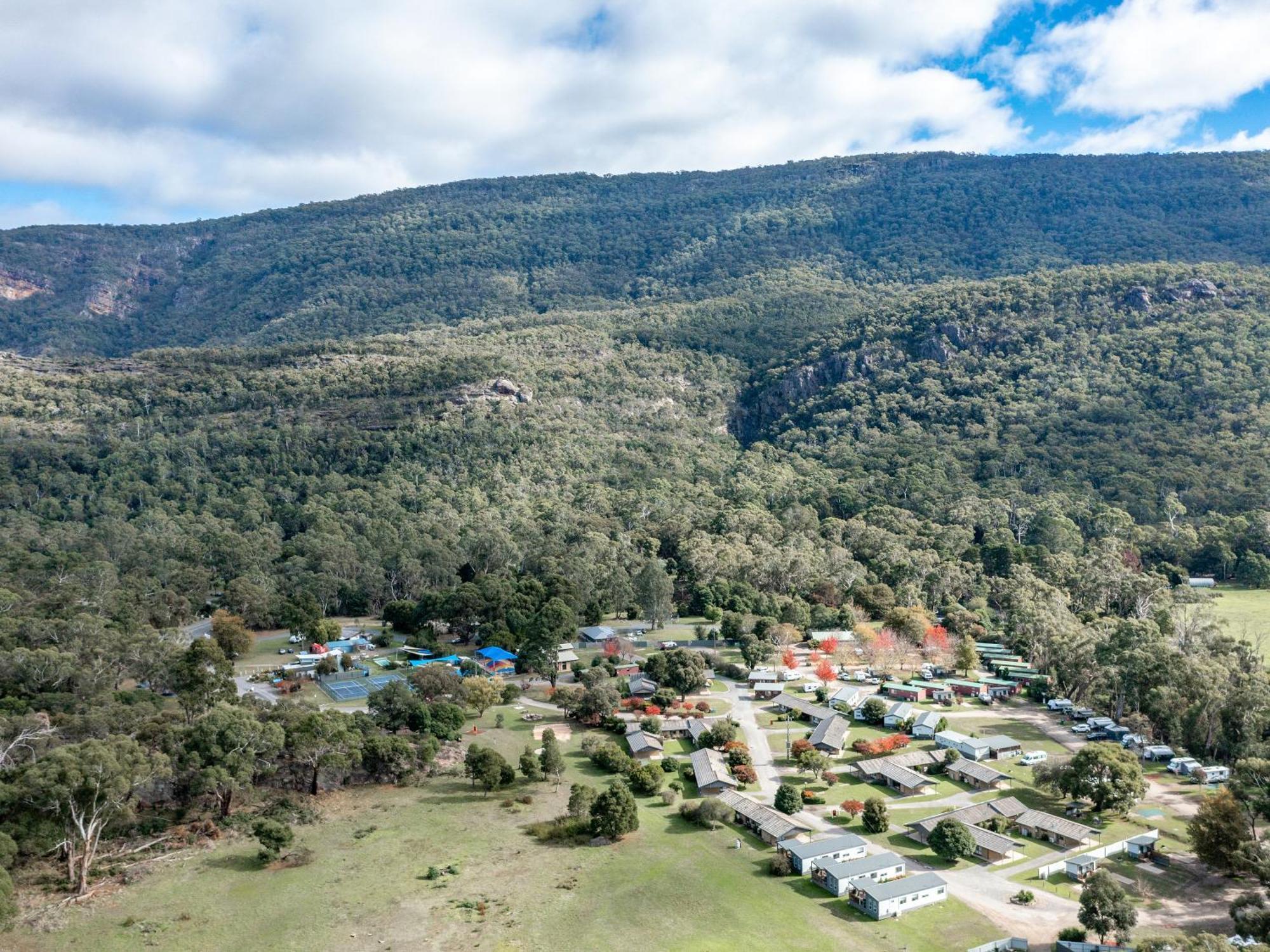 Nrma Halls Gap Holiday Park Hotel Bagian luar foto